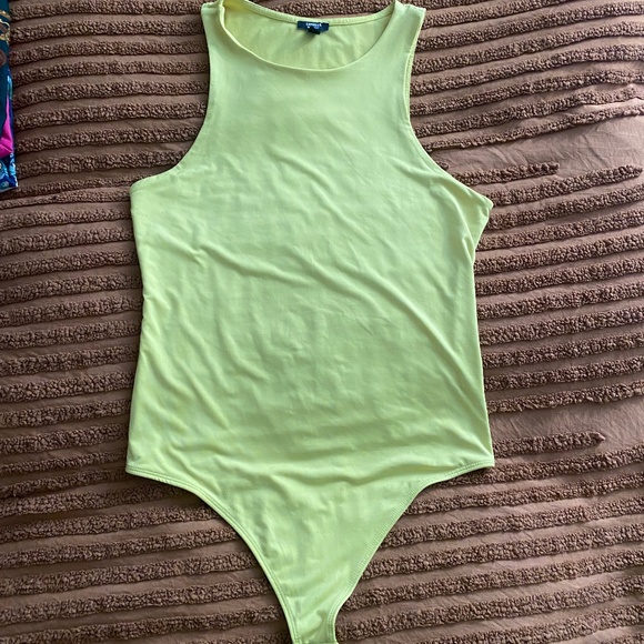 Express Chartreuse bodysuit - Picture 1 of 3